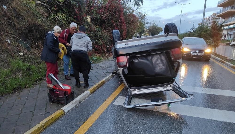 Kediye çarpmamak için hareket yaptı: Arabasıyla takla attı