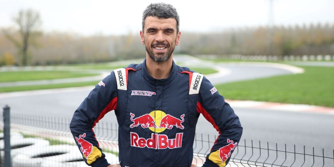 Kenan Sofuoğlu, yeni dönemde ulusal motosikletçilerden şampiyonluk bekliyor