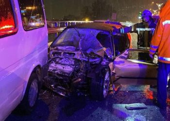 Kocaeli’de zincirleme trafik kazası: 1 meyyit, 5 yaralı