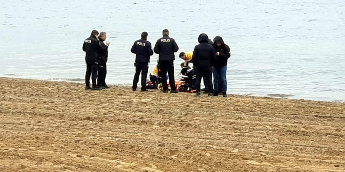 Kumluk kıyısında erkek cesedi bulundu