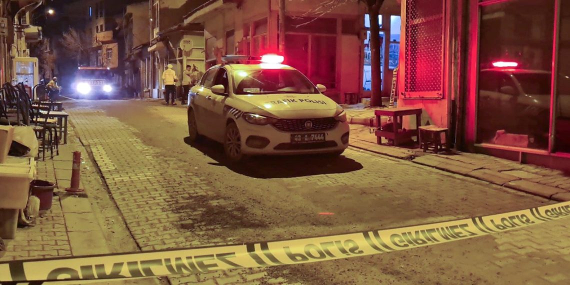 Kütahya’da iki muhtar ortasında silahlı hengame: 1 meyyit, 1 yaralı