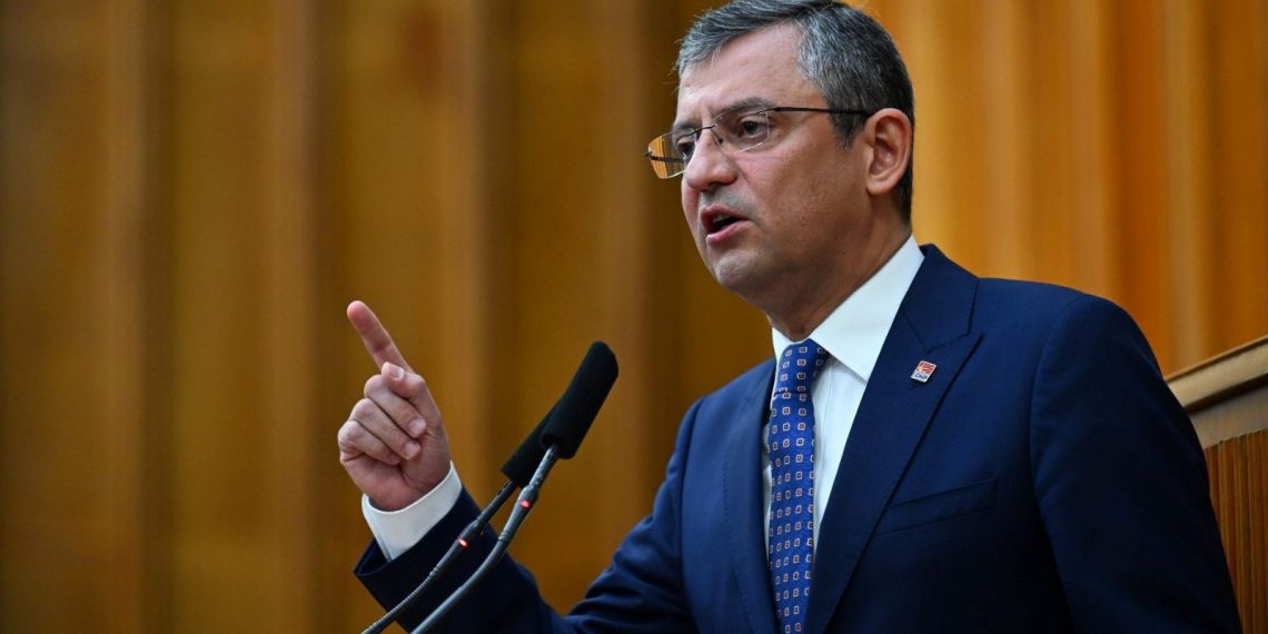 KYK yurtları için şikayet çizgisi | CHP başkanı Özel açıkladı