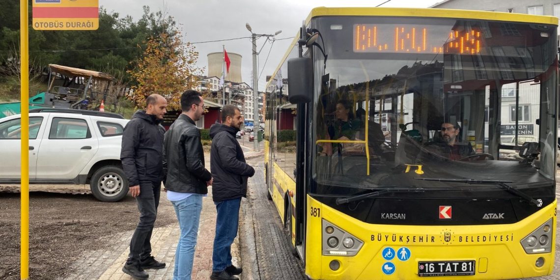 Mahalleye 5 yıl sonra gelen otobüsü bu türlü karşıladılar