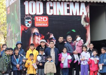 Malatya’da depremzede çocuklara 10 D sinema aktifliği