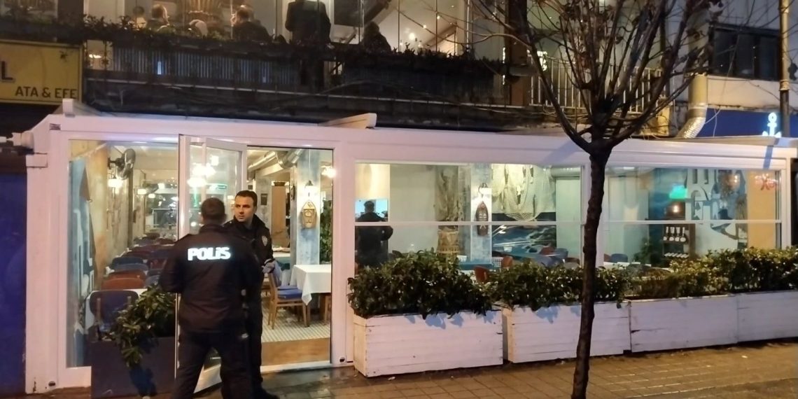 Maltepe’de restoranda silahlı çatışma: 1 ağır yaralı