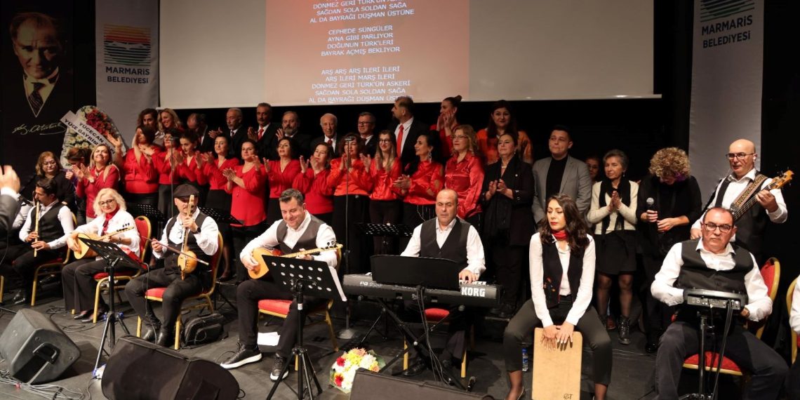 Marmaris’te Ege Türküleri yankılandı