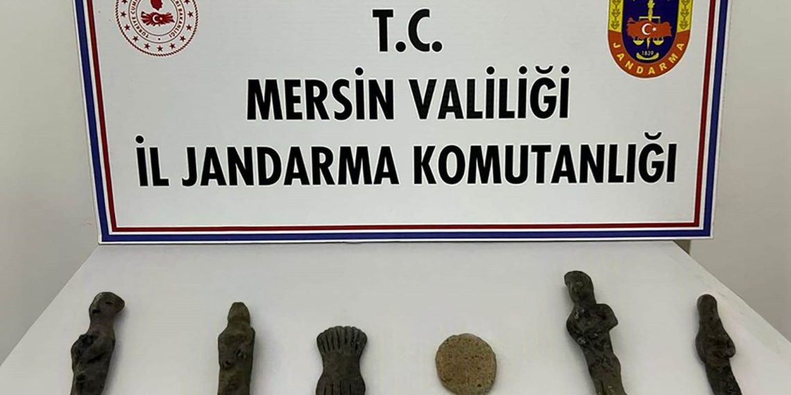 Mersin’de konutunda tarihi eser bulunan kuşkulu gözaltına alındı