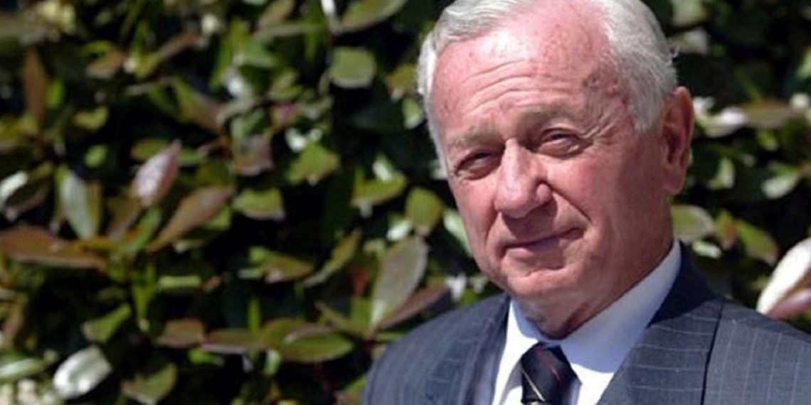 Nevzat Atlığ kimdir? Prof. Dr. Nevzat Atlığ’ın biyografisi