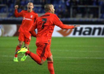 Portekizli yıldız Quaresma Türkiye’de saç ektirdi