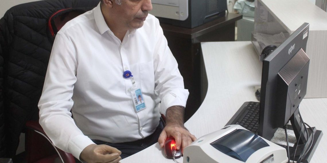 Sağ eli ampute edilen memur: Engelliler Günü’nde arkadaşlara mesajım pes etmemeleri