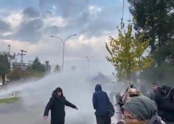 Şanlıurfa’da jandarma ile aksiyon yapan emekçiler ortasında gerginlik: 92 gözaltı