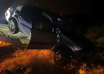 Şarampole uçan araba takla attı: 3 kişi yaralandı