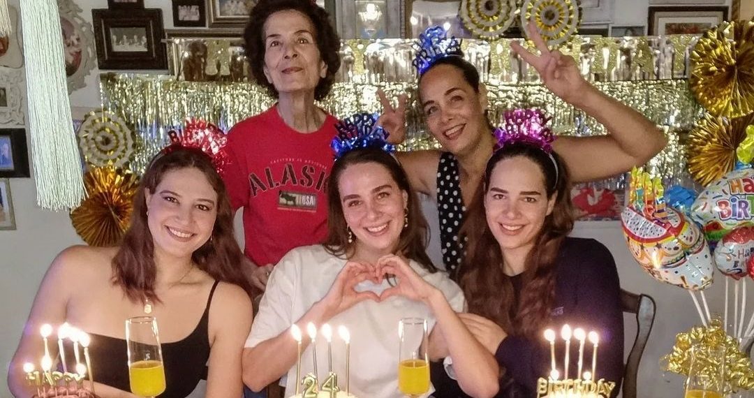 Sevinç Erberk’in üçüz kızları 24 oldu: Âlâ ki doğurmuşum