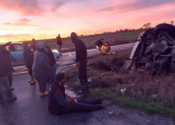 Silivri’de servis minibüsü kaza yaptı: 12 yaralı