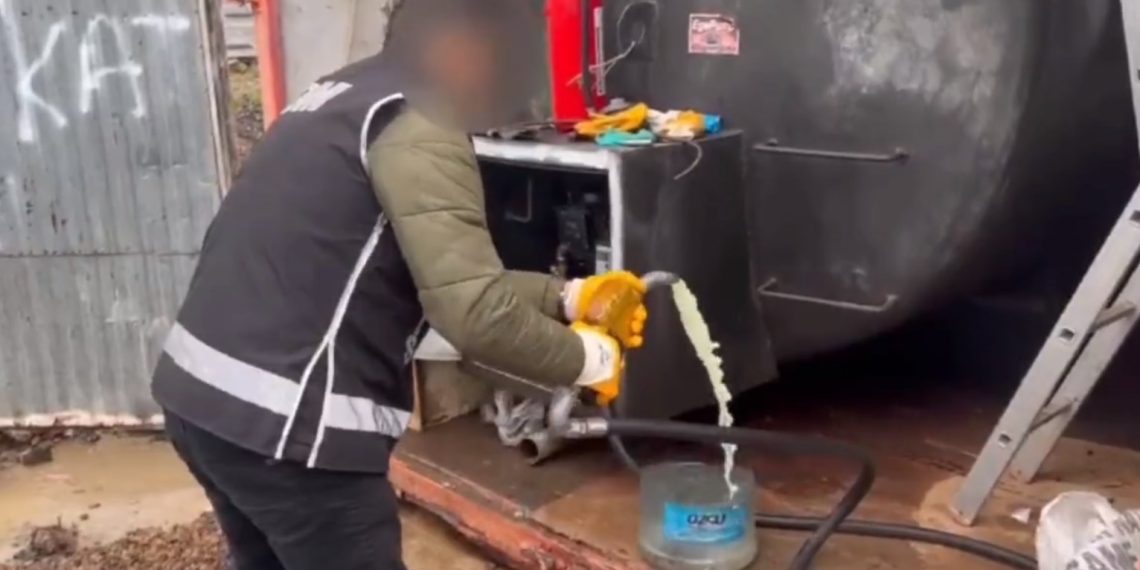 SON DAKİKA HABERİ: 46 vilayette kaçak akaryakıt operasyonu: 1 milyon litre akaryakıta el kondu