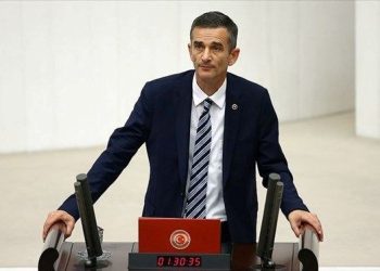 SON DAKİKA HABERİ: Sakarya Milletvekili Ümit Dikbayir DÜZGÜN Parti’den ihraç edildi
