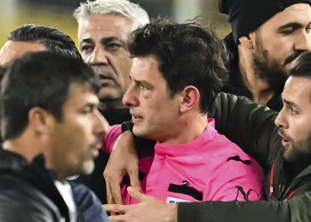 SON DAKİKA: Hakeme yumruklu hücum | Cumhurbaşkanı Erdoğan: Şiddetin Türk sporunun içinde barınmasına asla müsaade vermeyeceğiz