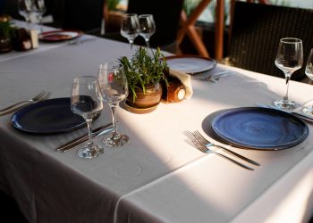 Yılbaşı rezervasyonları öncesi dikkat: Ünlü restoranların rezervasyon dolandırıcıları ile başı kederde