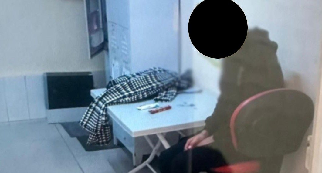 Zincir markette çikolata esareti |Çocuğu depoya kilitlediler