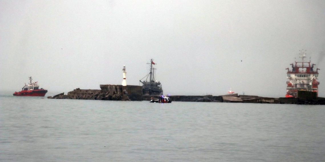 Zonguldak’ta kayıp denizcileri arama çalışmalarında 20’inci gün | Batık geminin baş kısmı çevrilecek