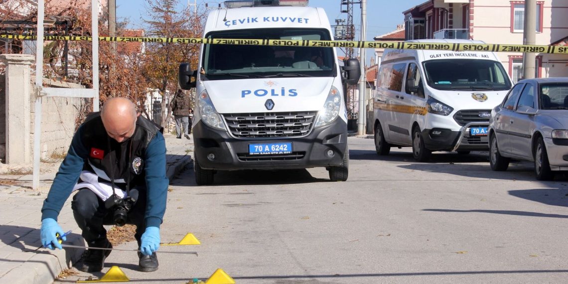 2 kardeşe konutlarının önünde pompalı tüfekli akın