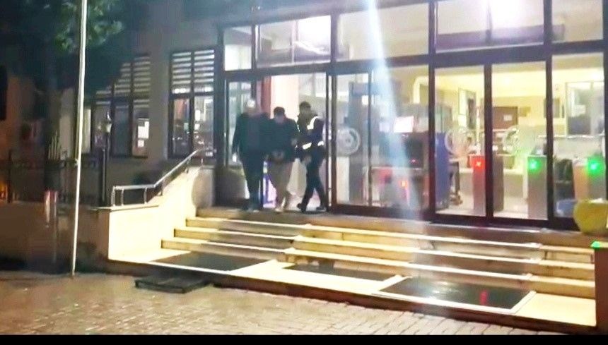 3 mescitte imamların ve cemaatin parasını çalan zanlı tutuklandı