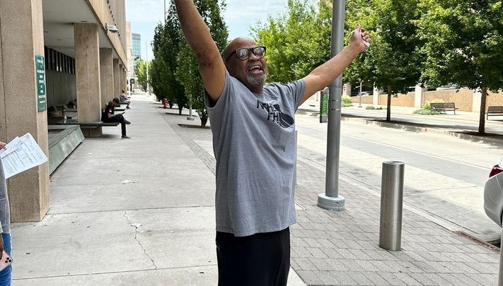 48 yıl sonra hatasız olduğu ortaya çıkan mahkum özgür