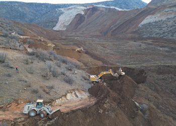 Erzincan’da maden sahasında incelemelerde bulunan bilirkişi heyeti ön raporunu tamamladı