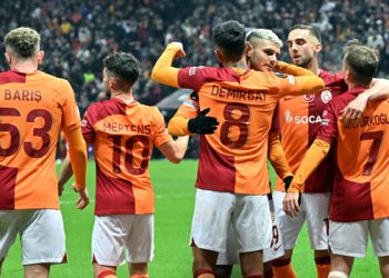 Galatasaray evinde Sparta Prag karşısında avantajı kaptı