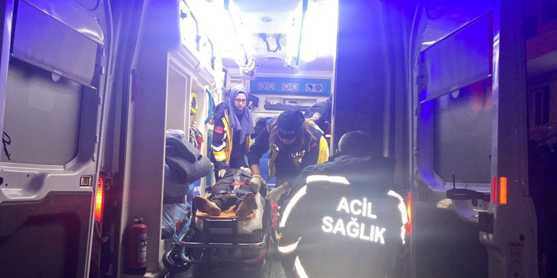 Aksaray’da sevgilisi ile tartışan bayan balkondan atladı