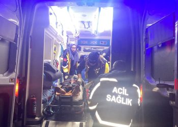 Aksaray’da sevgilisi ile tartışan bayan balkondan atladı