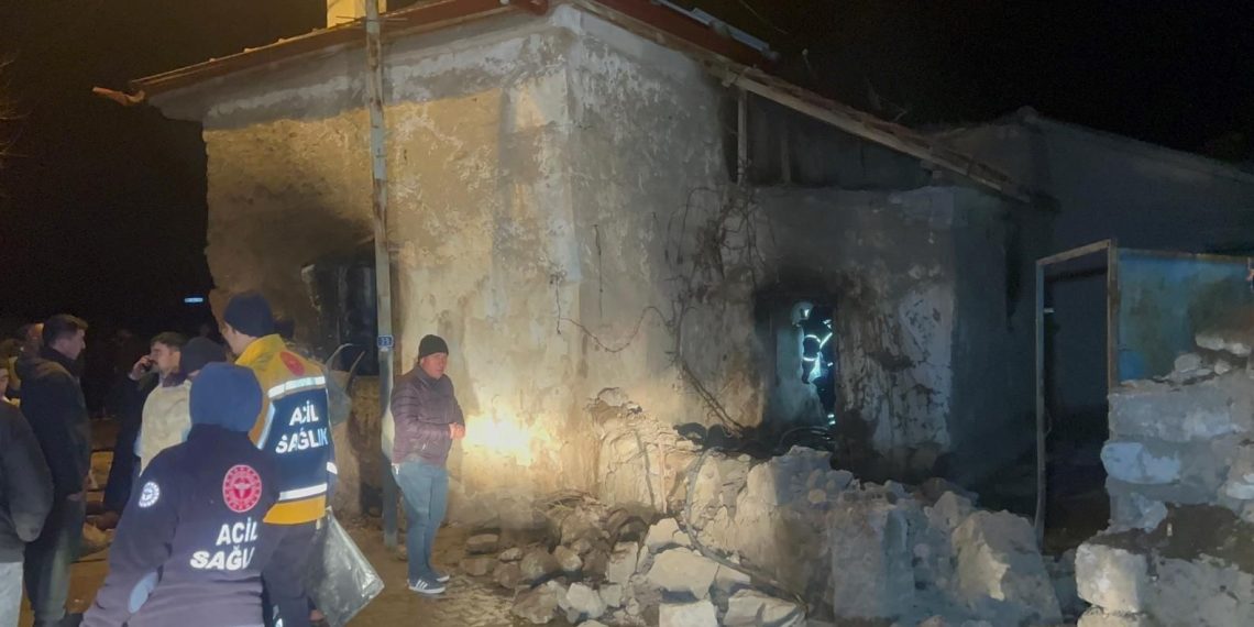 Aksaray’da yangın: Kayınvalide öldü, gelini hastaneye kaldırıldı