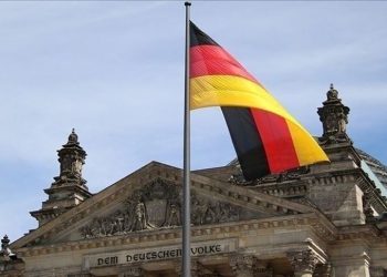 Almanya’da çok sağcı AfD partisinin oyları tekrar yükselişte