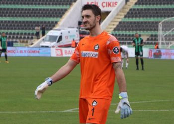 Altay’da kaleci Ozan geri döndü