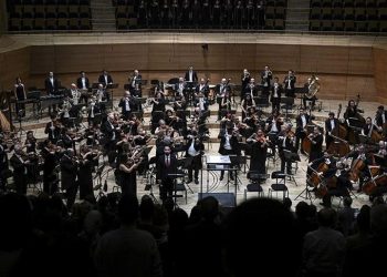 Ankara Filarmoni Orkestrası ve Saygun Korosu başkentte sanatseverlerle buluştu