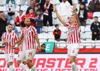 Antalyaspor’da gaye 3’üncülük