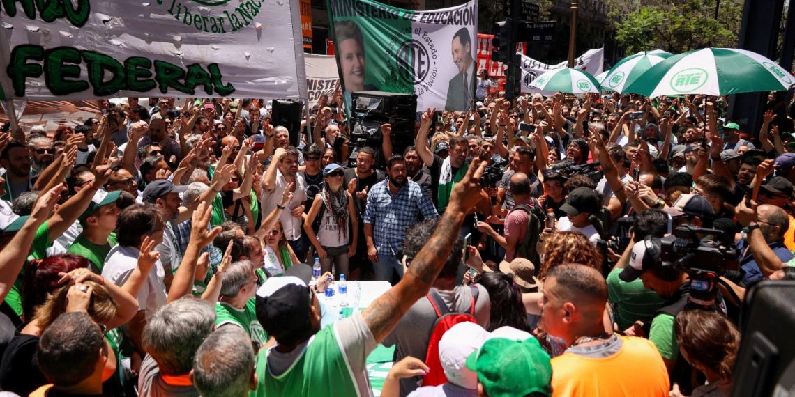 Arjantin’de hükümet zıddı protestolarda 3 kişi gözaltına alındı