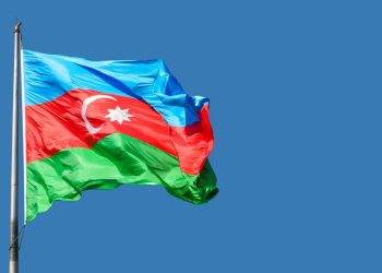 Azerbaycan, Fransız Büyükelçiliğinin iki çalışanını hudut dışı etme kararı aldı