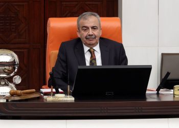 Bakan Koca’dan Sırrı Süreyya Öncü’nün sıhhat durumuna ait açıklama