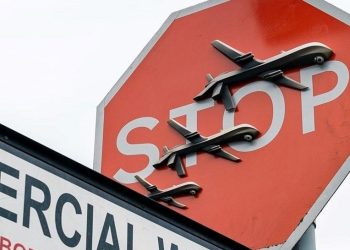 Banksy’nin grafiti çizdiği trafik levhasını çalan iki kişi tutuklandı