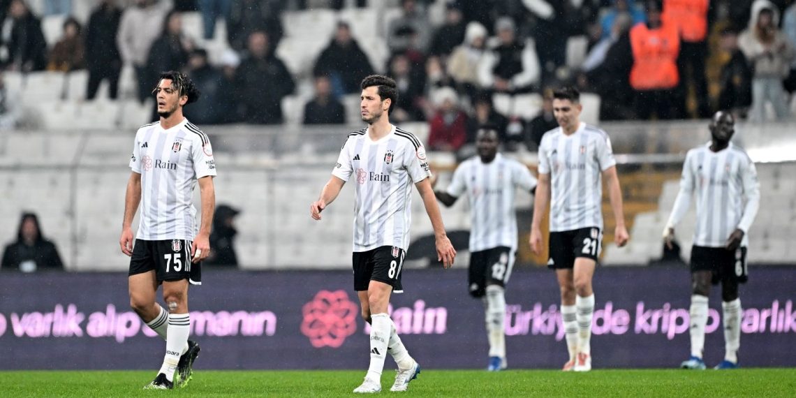 Beşiktaş meskeninde Alanyaspor’a kaybetti