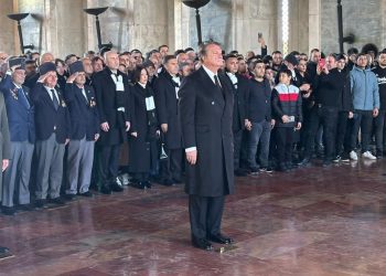 Beşiktaş’tan Anıtkabir’e ziyaret