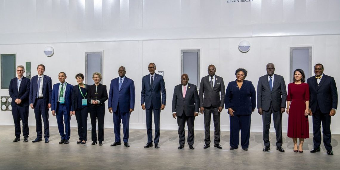 BioNTech Afrika’daki birinci aşı fabrikasını açtı
