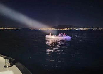 Bodrum açıklarında 44 sistemsiz göçmen kurtarıldı: 31 göçmen yakalandı