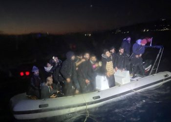 Bodrum’da 17 sistemsiz göçmen kurtarıldı