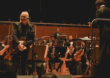 Bulutsuzluk Özlemi’nden İzmir’de senfoni konseri