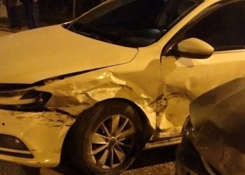 Burdur’da 2 araba çarpıştı: 2’si çocuk 5 kişi yaralandı