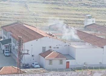 Cezaevindeki tatbikat gerçek sanıldı, dumanı görenler 112’yi aradı