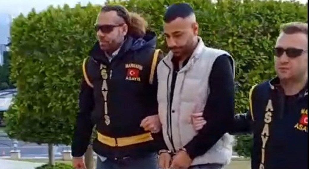 Cinayetten aranıyordu, barlar sokağında eğlenirken yakalandı