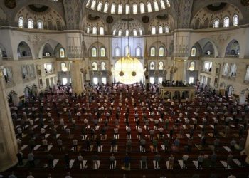 Cuma namazı nasıl kılınır, kaç rekat? (Diyanet cuma namazı kılınışı)